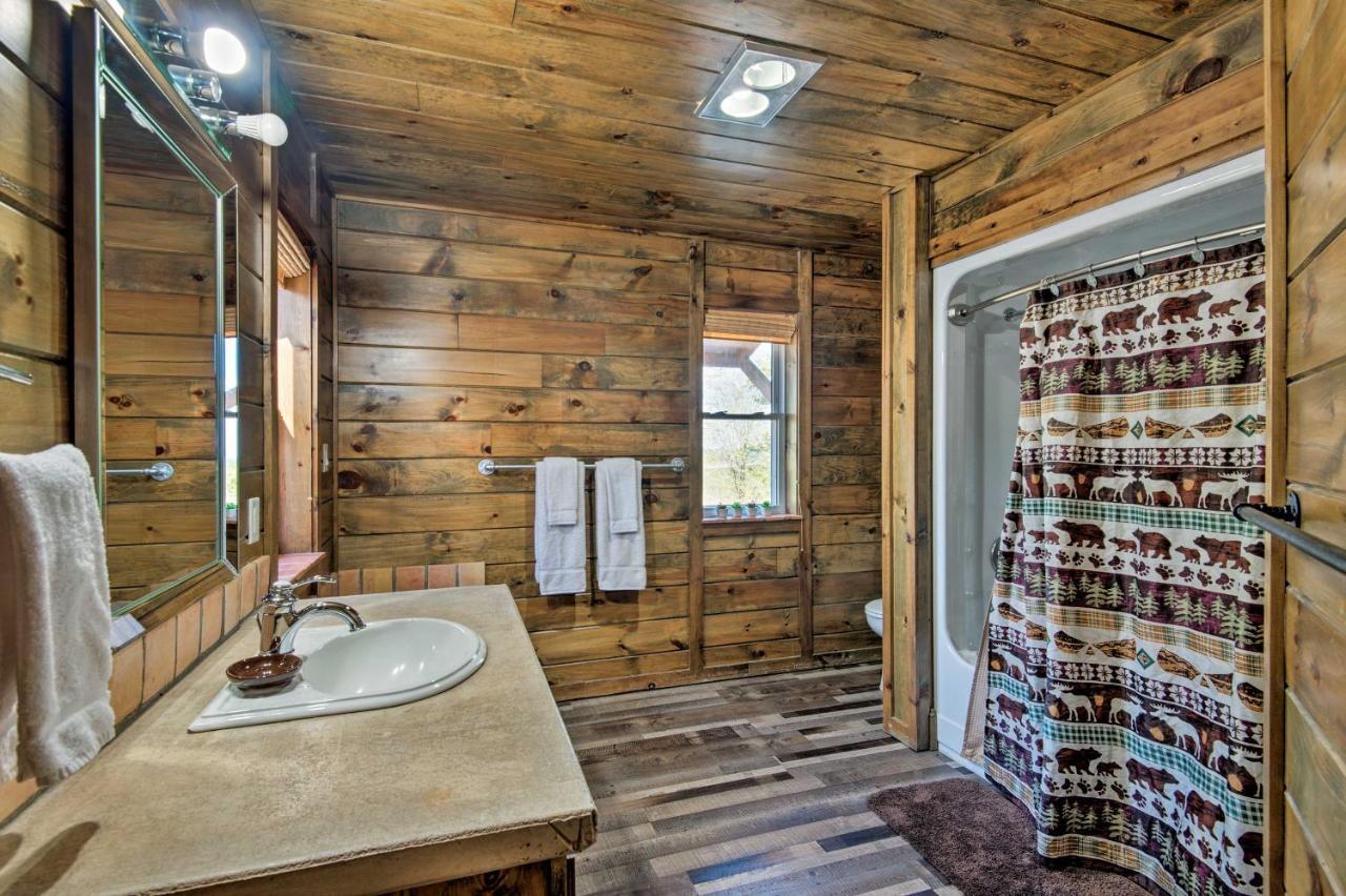 Broken Bow Mountaintop Home With Hot Tub! Luaran gambar